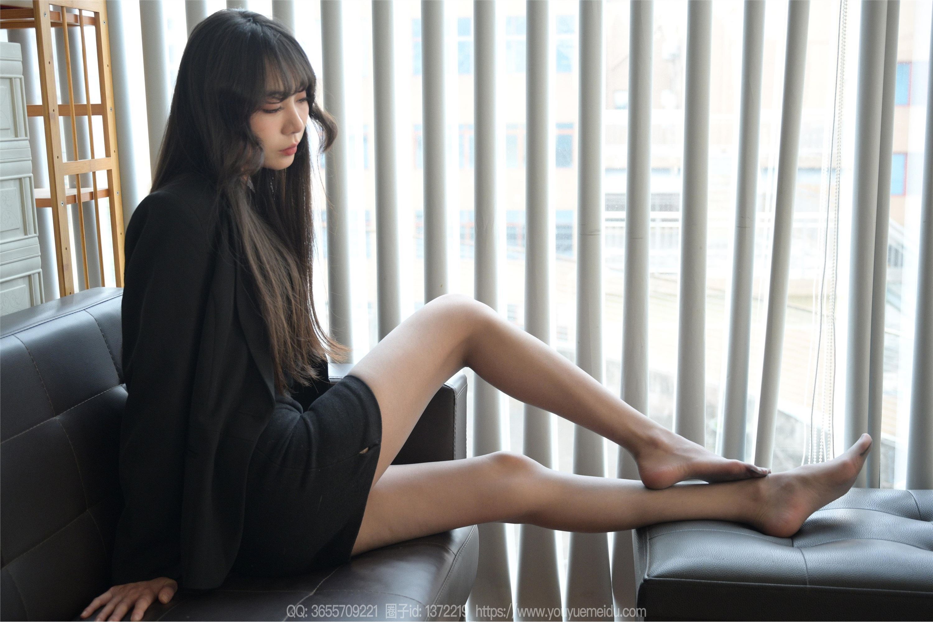 IESS异思趣向  2024.03.19 丝享家 1693 团团《长腿黑执事》